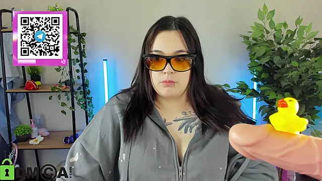 Mia_R0ss Adlı Modelin Canlı XXX Sohbeti