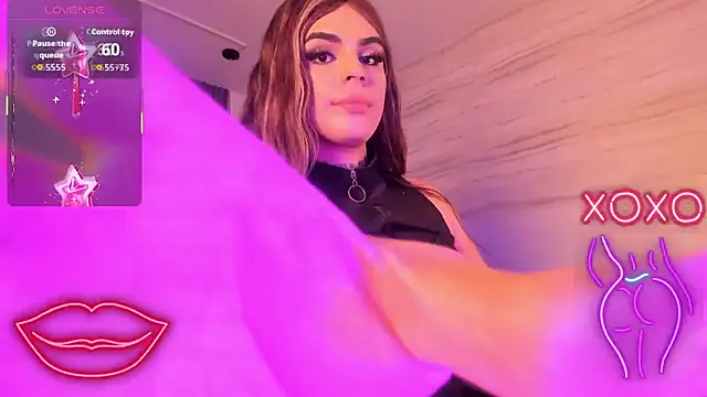 seexy_valen Adlı Modelin Canlı XXX Sohbeti