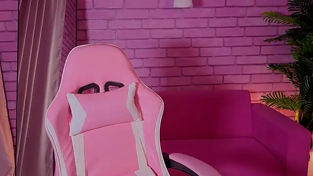 Pokazy przed kamerką – Nicole_Brownie