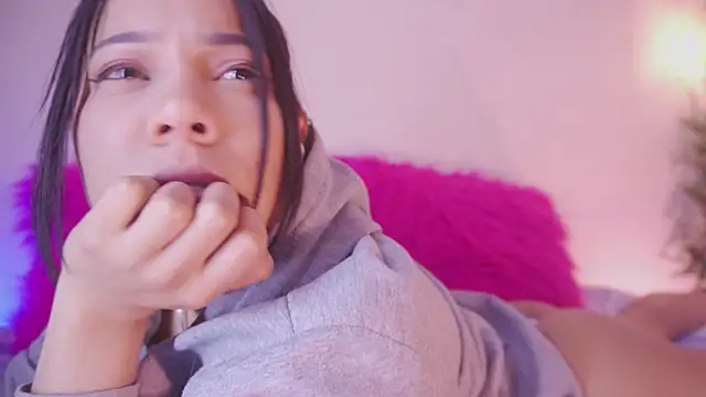 Chatroom XXX en direct de madelyn_rose_