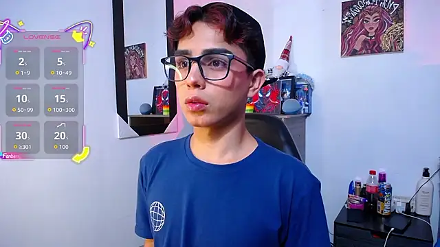 OwenBluee Webcam Show