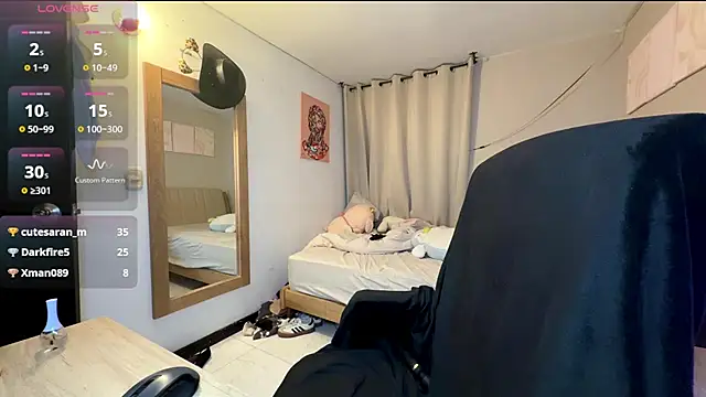 cloe_small: απευθείας συνομιλία ΧΧΧ