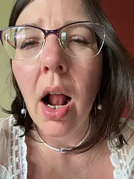 B_Bonya_m Chat XXX in diretta