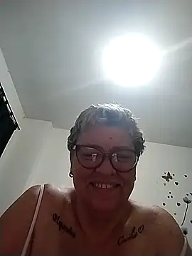 Olgahunder Chat XXX live