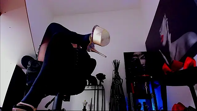 Czat XXX na żywo – MistressDemisweet