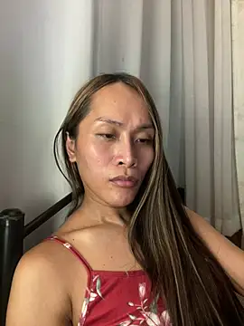 RomanticPearlTS Chat XXX in diretta