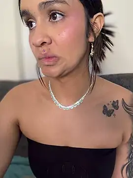 دردشة Isabella-Teen الجنسية المباشرة