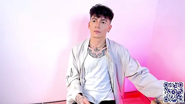 Axel_InkShade_ Chat XXX in diretta