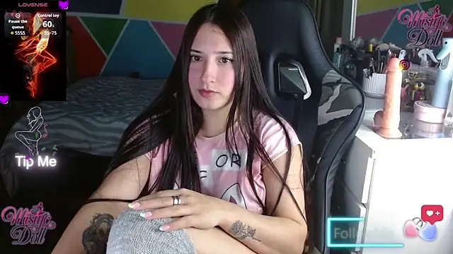 Czat XXX na żywo – Mysticdooll69