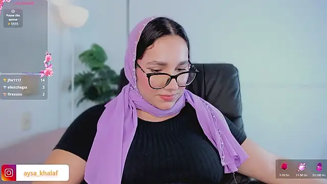 Ayha_khalaf élő XXX-chatje