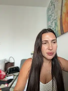 AleksandraRich's Live XXX Chat