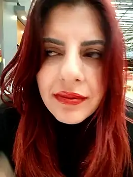 Ufkizil's Live XXX Chat