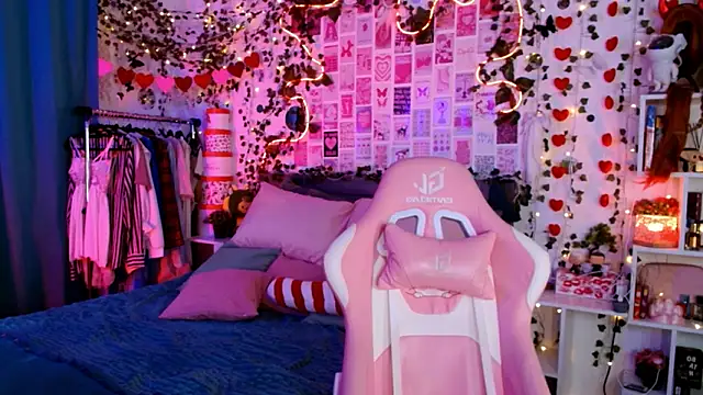 Ayla_Hicks' Live XXX Chat