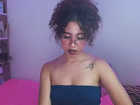 Medussa3033 Live XXX-Chat