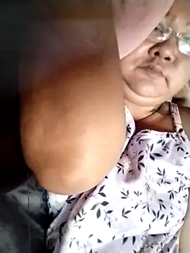 Mamacoookoo's Live XXX Chat