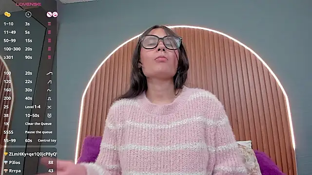 NayeCloud's Live XXX Chat