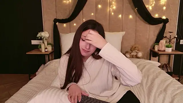 Gloria_Bendall Adlı Modelin Canlı XXX Sohbeti