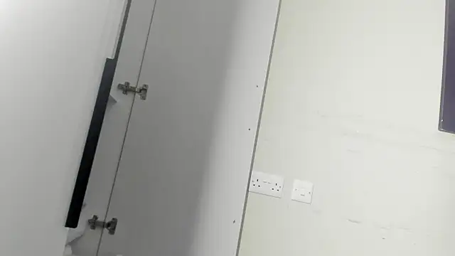 naughty_bigassのライブXXXチャット