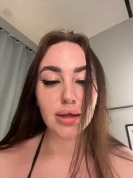 KiraSunshine's Live XXX Chat