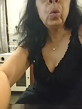 NakedMILFx's Live XXX Chat