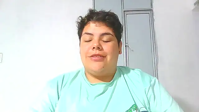 Hailey_Curvy's Webcam Show