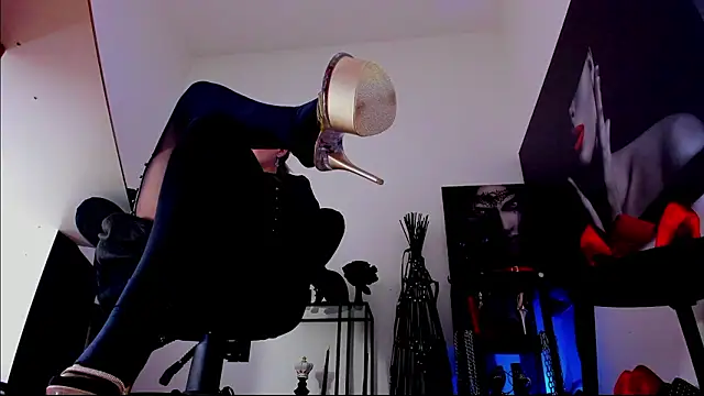 MistressDemisweet Chat XXX live