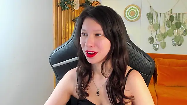 SaraDenars' Live XXX Chat