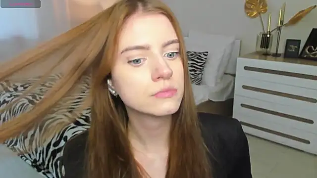 Erica_Kiss' Live XXX Chat