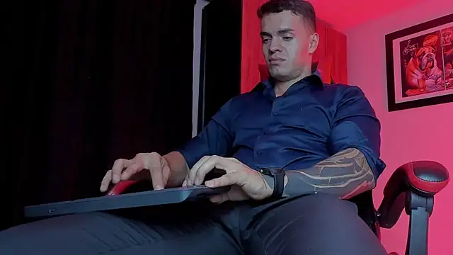 دردشة ALPHA_DOMINUS_ الجنسية المباشرة