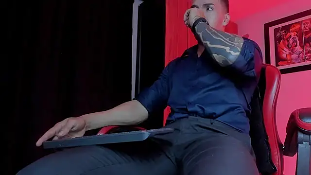 ALPHA_DOMINUS_'s Live XXX Chat