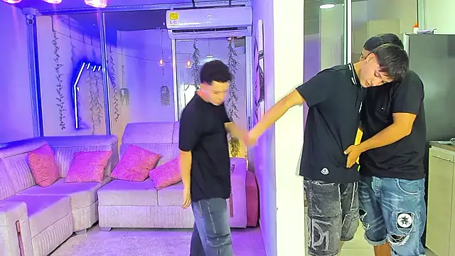 Chat +18 de Houseofwarrios ao vivo