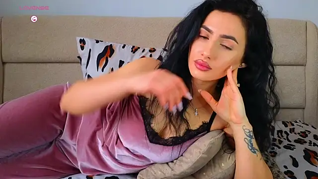 YourDesiree_'s Live XXX Chat