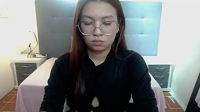 chaneelstark 现场XXX聊天