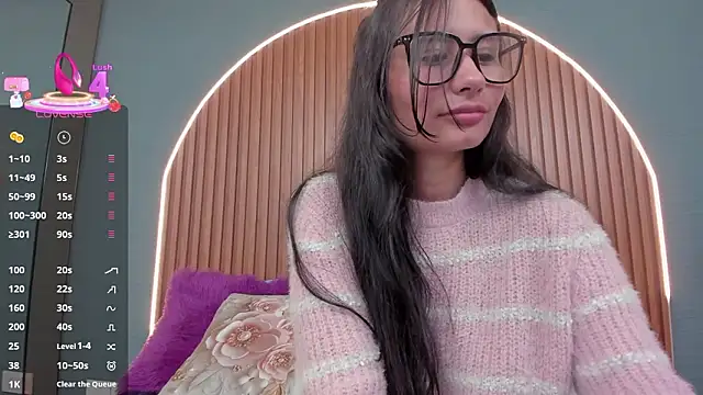 NayeCloud Chat XXX live