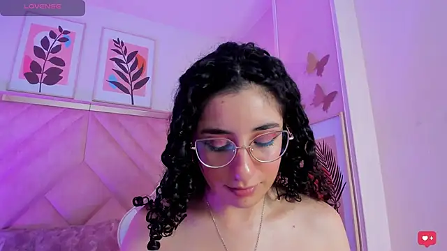 Chat XXX ao vivo de DemiJones_