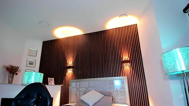 NattashaHotson's Live XXX Chat