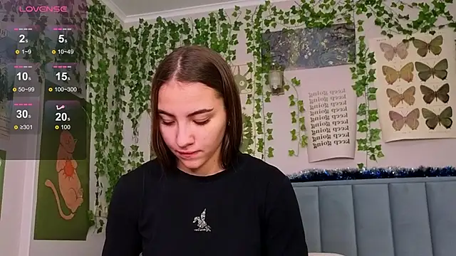 Živý XXX chat Fit_Brunette_