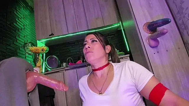 LaureenHills লাইভ XXX চ্যাট