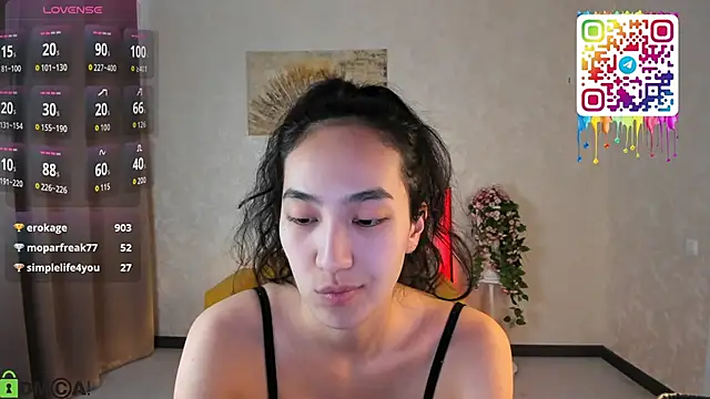 Živý XXX chat FlirtyAura