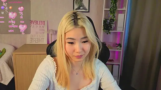 Aisi_18 Live XXX Chat