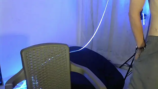 Monkey_xx's Webcam Show