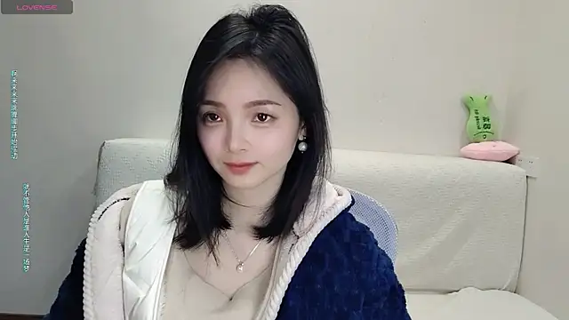 Živý XXX chat -J-o-y-