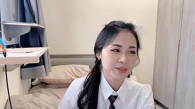 BabyOneDaily Webcam-Show