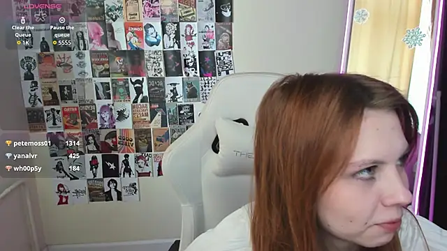 Chatroom XXX en direct de EmberVexen