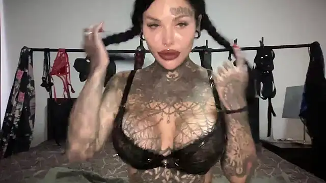 Show de webcam de darkinkedbabe