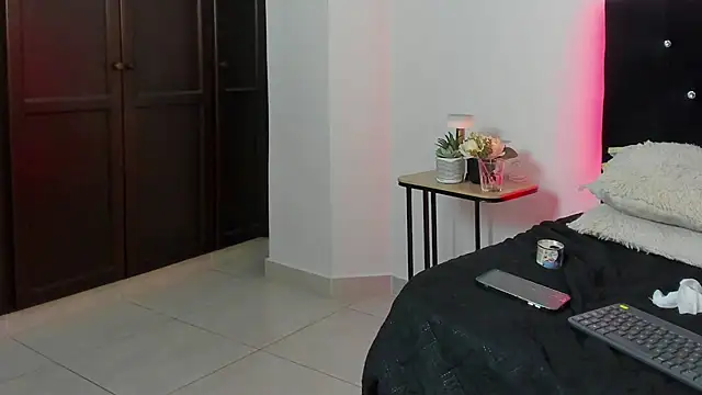 eren_jeager's Live XXX Chat