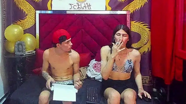 Pride_couple live XXX chat