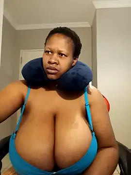 bustylisa1983 Live XXX Chat