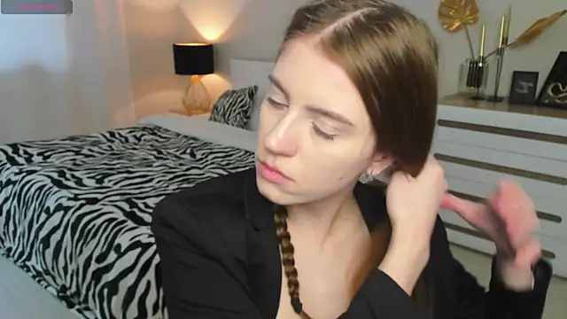 Erica_Kiss Obrolan Langsung XXX