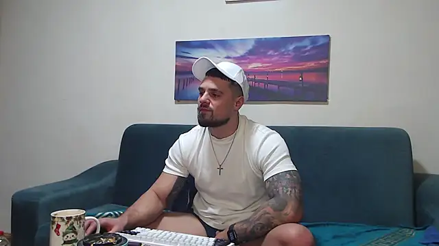 Tiberius_hunk's Live XXX Chat